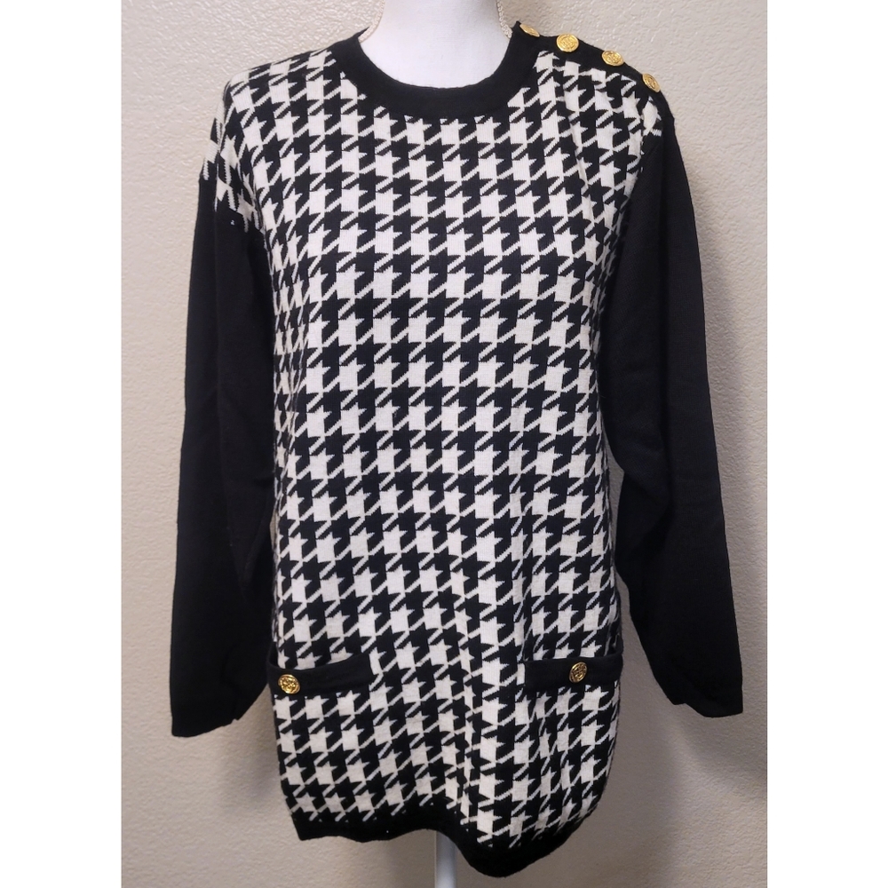 Vintage Houndstooth Black White with Gold Coin Buttons Long Sleeve Sweater